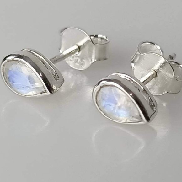 Zorba Jewellers Jewelry - Genuine Moonstone Gemstones SOLID 925 SILVER Pear/Teardrop/Leaf Stud Earrings